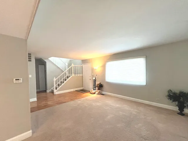 $2,750 | 1669 Cape Breton Court, Hoffman Estates, IL 60192