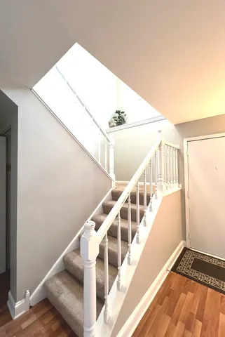 $2,750 | 1669 Cape Breton Court, Hoffman Estates, IL 60192