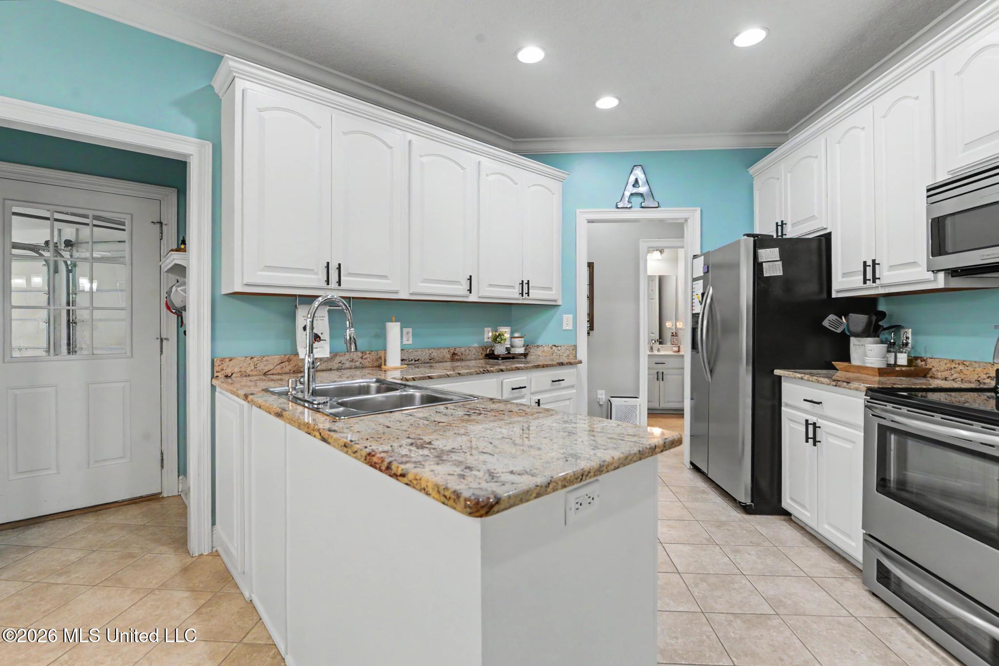 6211 Crump Road Kiln, MS 39556 - Photo 13 of 51 Kitchen