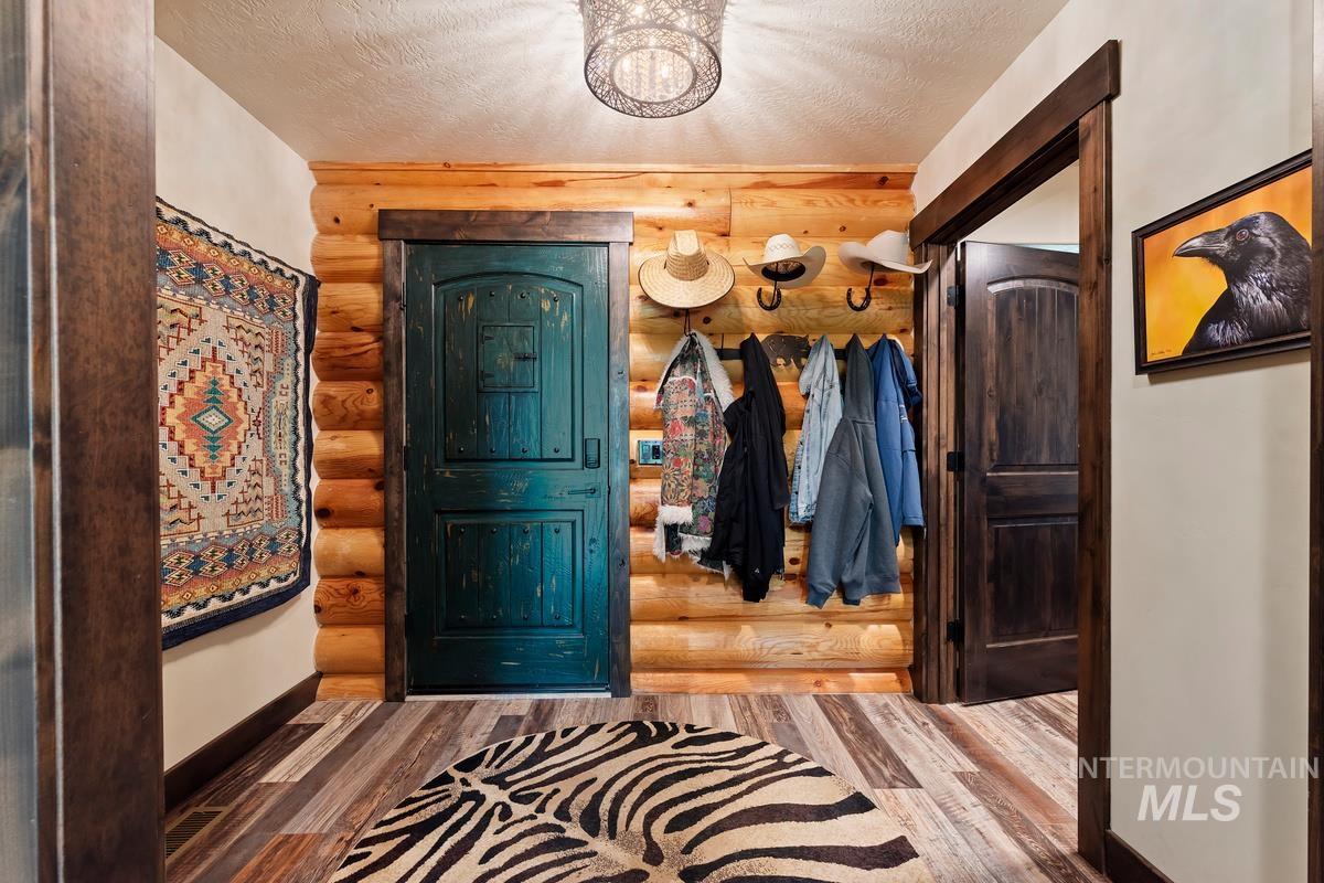 14051 Deerfield Road McCall, ID 83638 - Photo 9 of 50