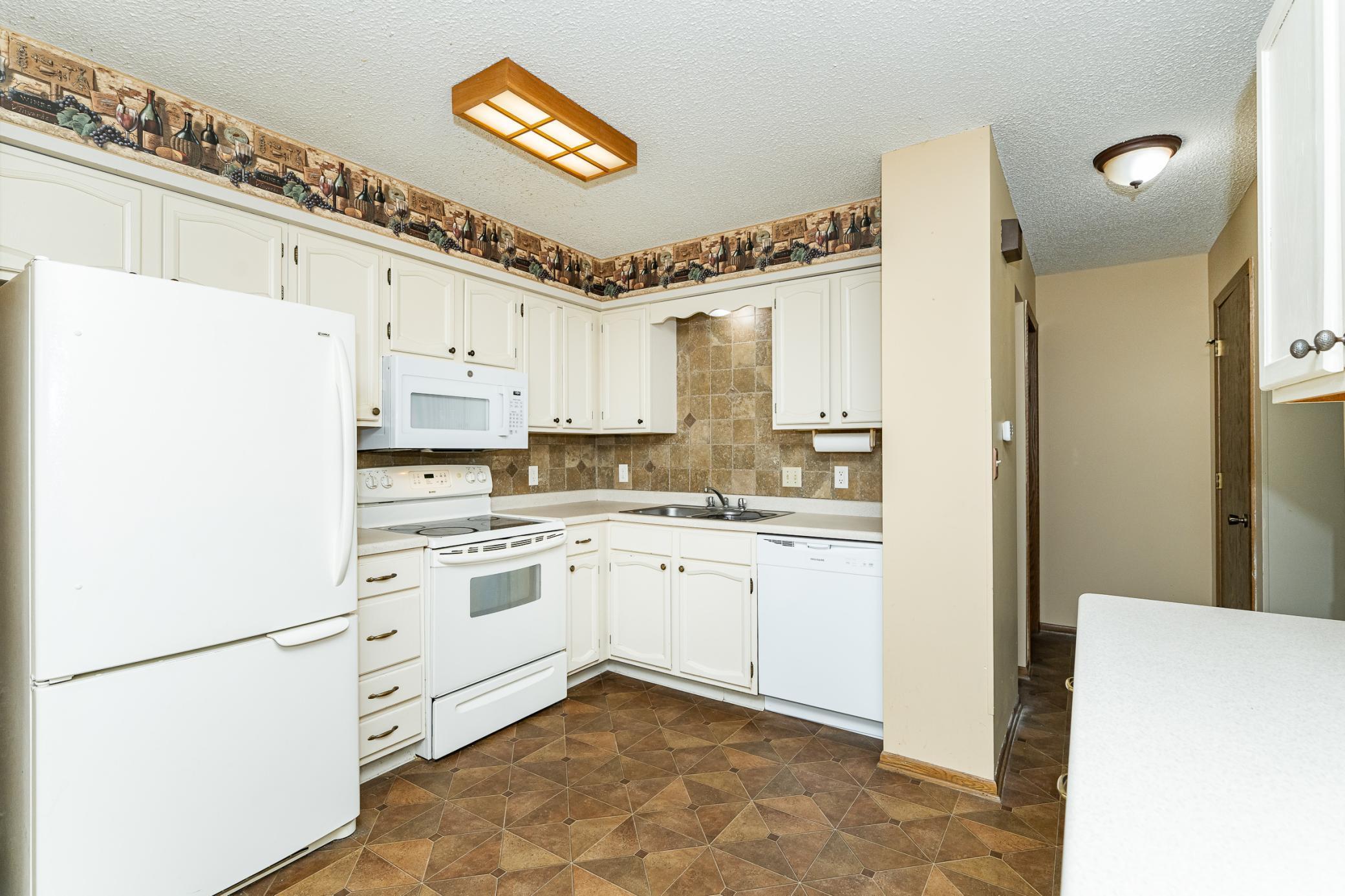 2855 24th Street Northwest Rochester, MN 55901 - Photo 9 of 27