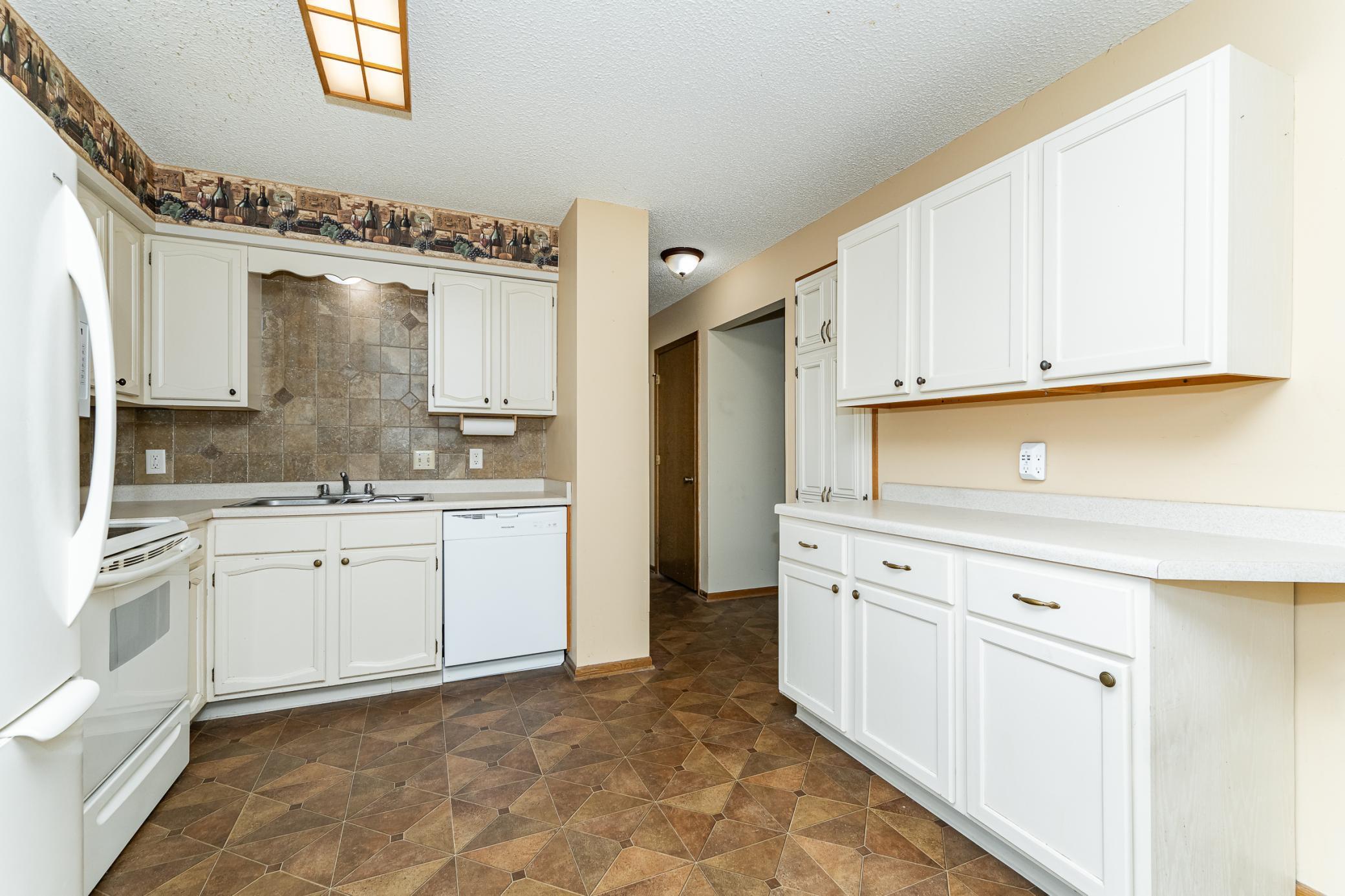 2855 24th Street Northwest Rochester, MN 55901 - Photo 10 of 27