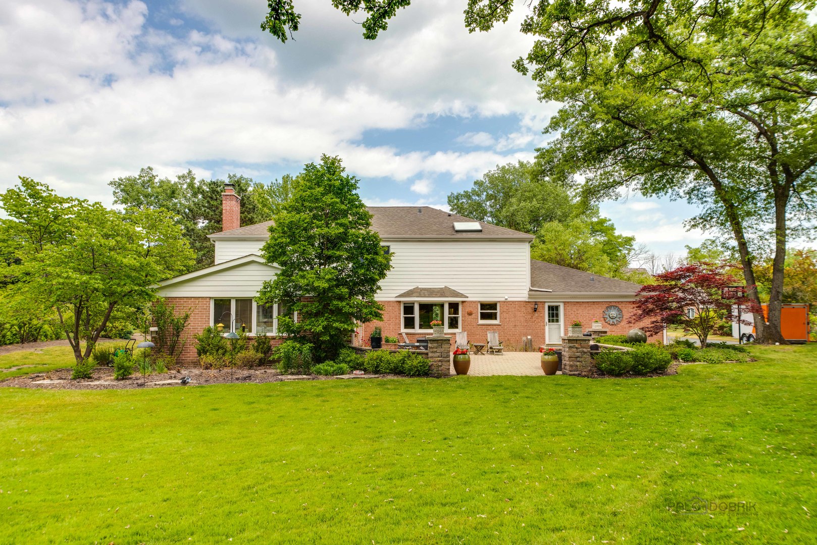 80 North Ridge Road Lake Forest, IL 60045 - Photo 30 of 36 a front view of house with yard and green space