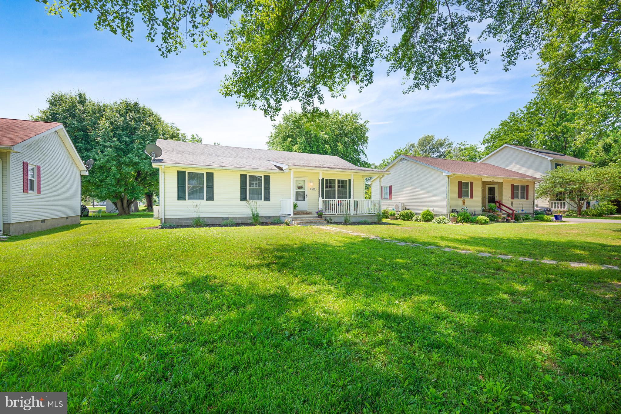 a house view with outdoor space