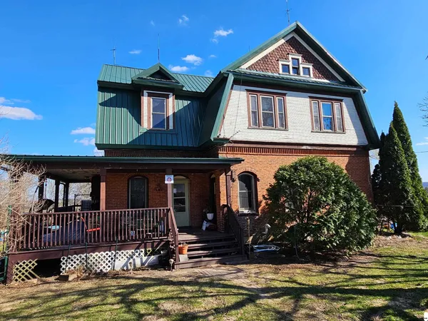 $255,000 | N380 Bell Loop Road, Wonewoc, WI 53968