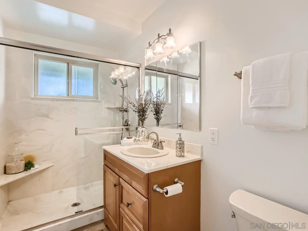 1033 Rippey Street El Cajon, CA 92020 - Photo 17 of 33 Gallery Image 17