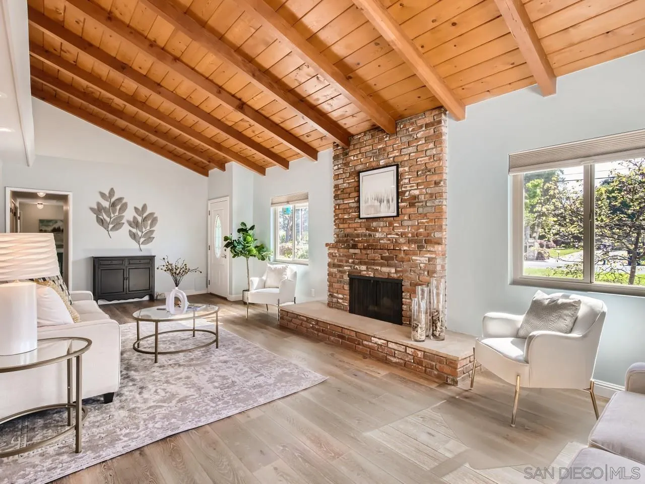1033 Rippey Street El Cajon, CA 92020 - Photo 7 of 33 Gallery Image 7