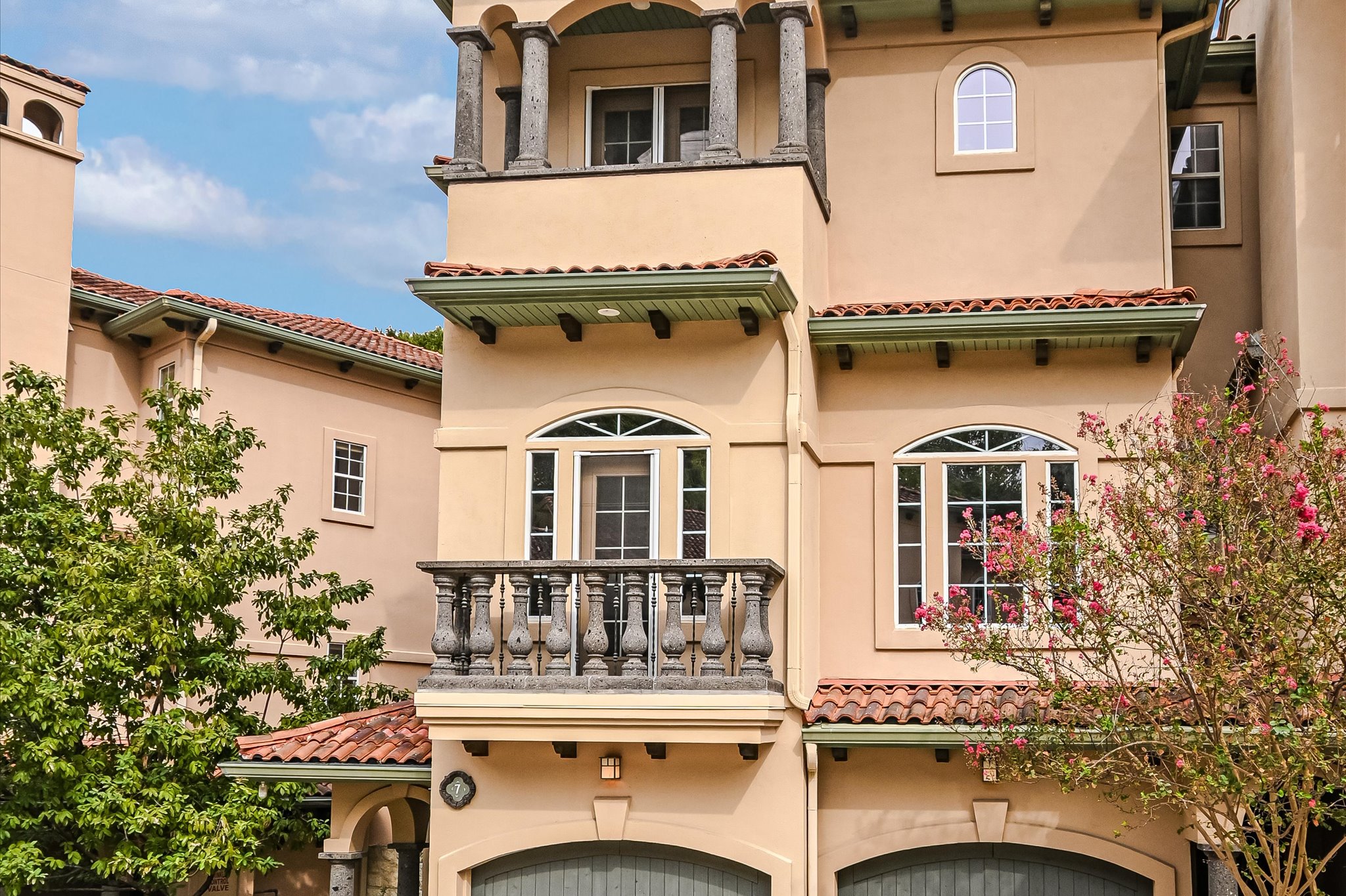 1529 Barton Springs Road, Unit 7 Austin, TX 78704 - Photo 18 of 27 Gallery Image 18