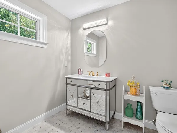 $2,250,000 | 18 Keeney Pond Road, Norfolk, MA 02056