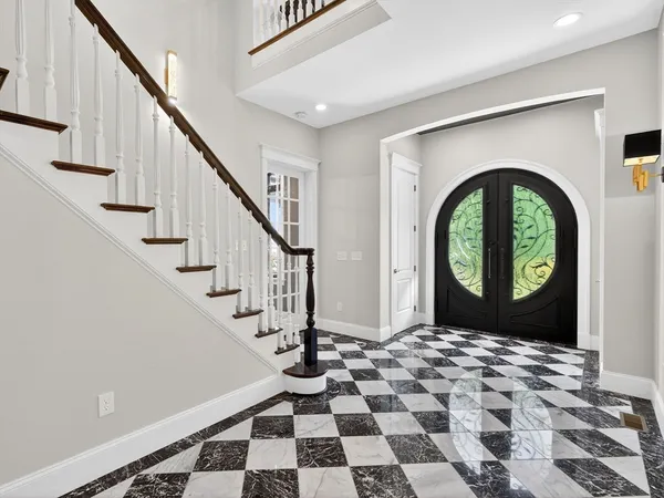 $2,250,000 | 18 Keeney Pond Road, Norfolk, MA 02056