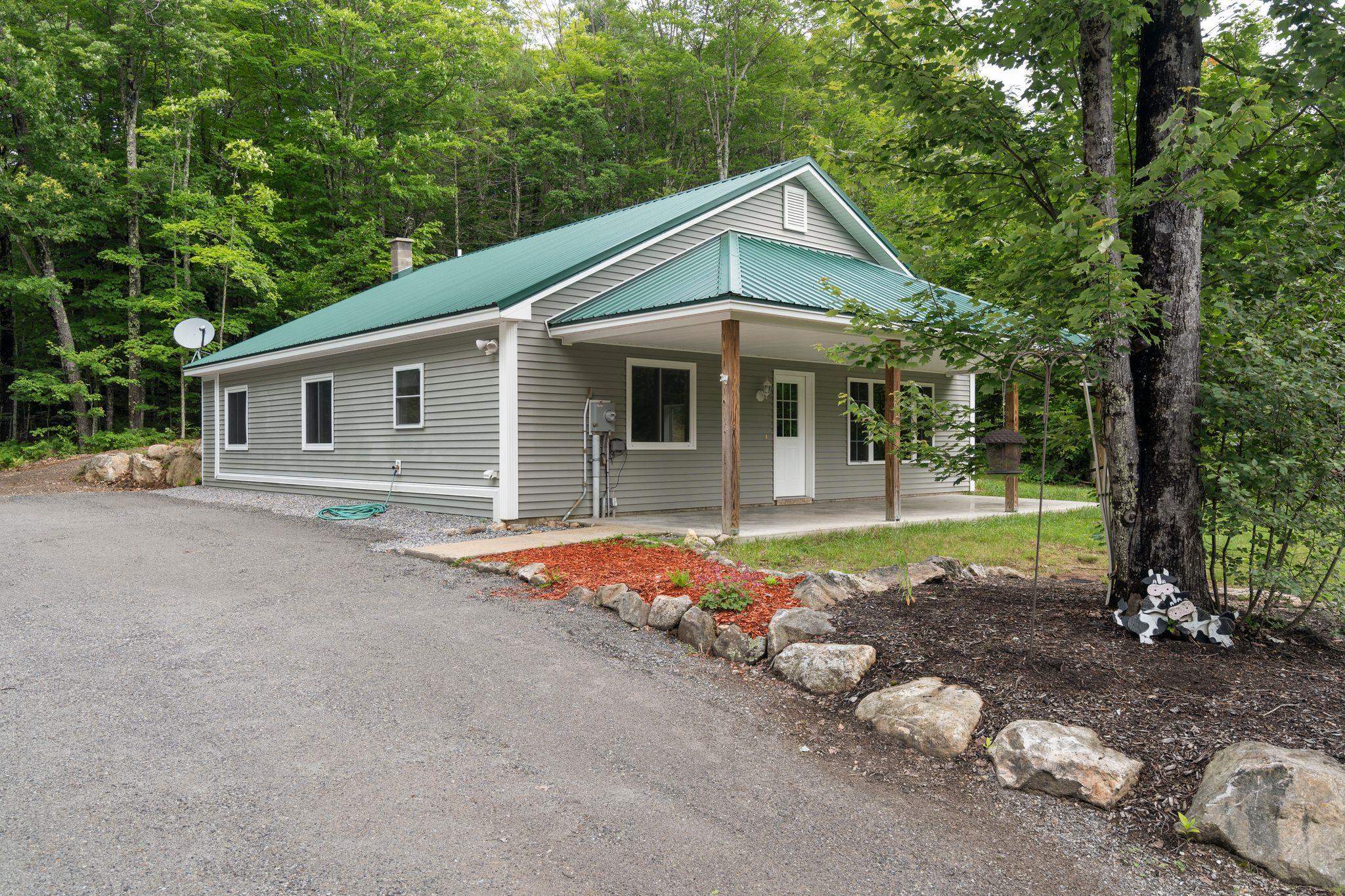 38 Jefferson Road Belmont, NH 03220 - Photo 4 of 40