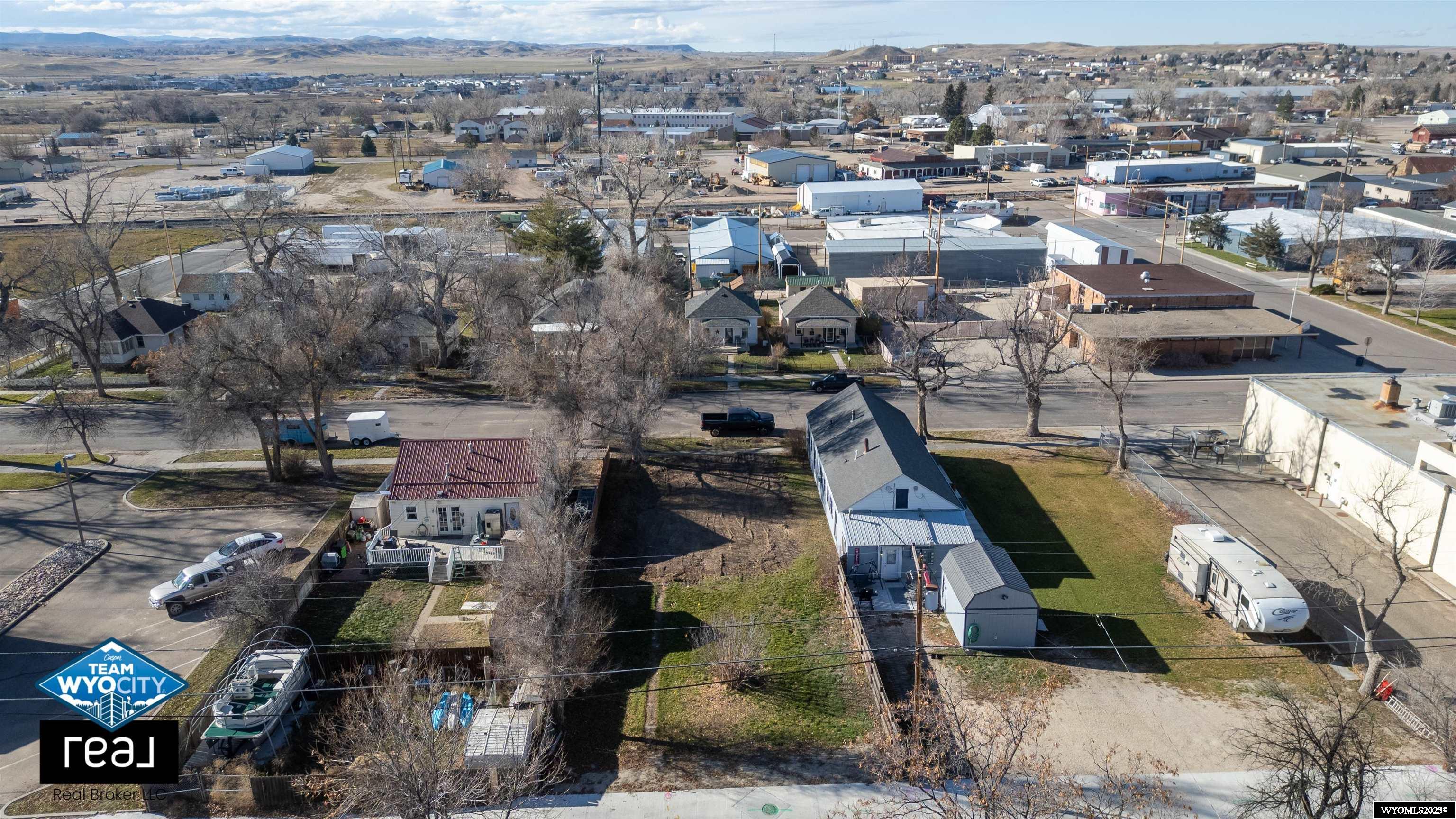 219 South 3rd Street Douglas, WY 82633 - Photo 3 of 4