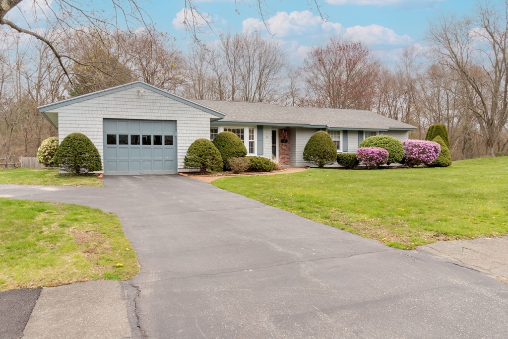 32 Cornell Road Danvers, MA 01923 - Photo 2 of 24 Gallery Image 2