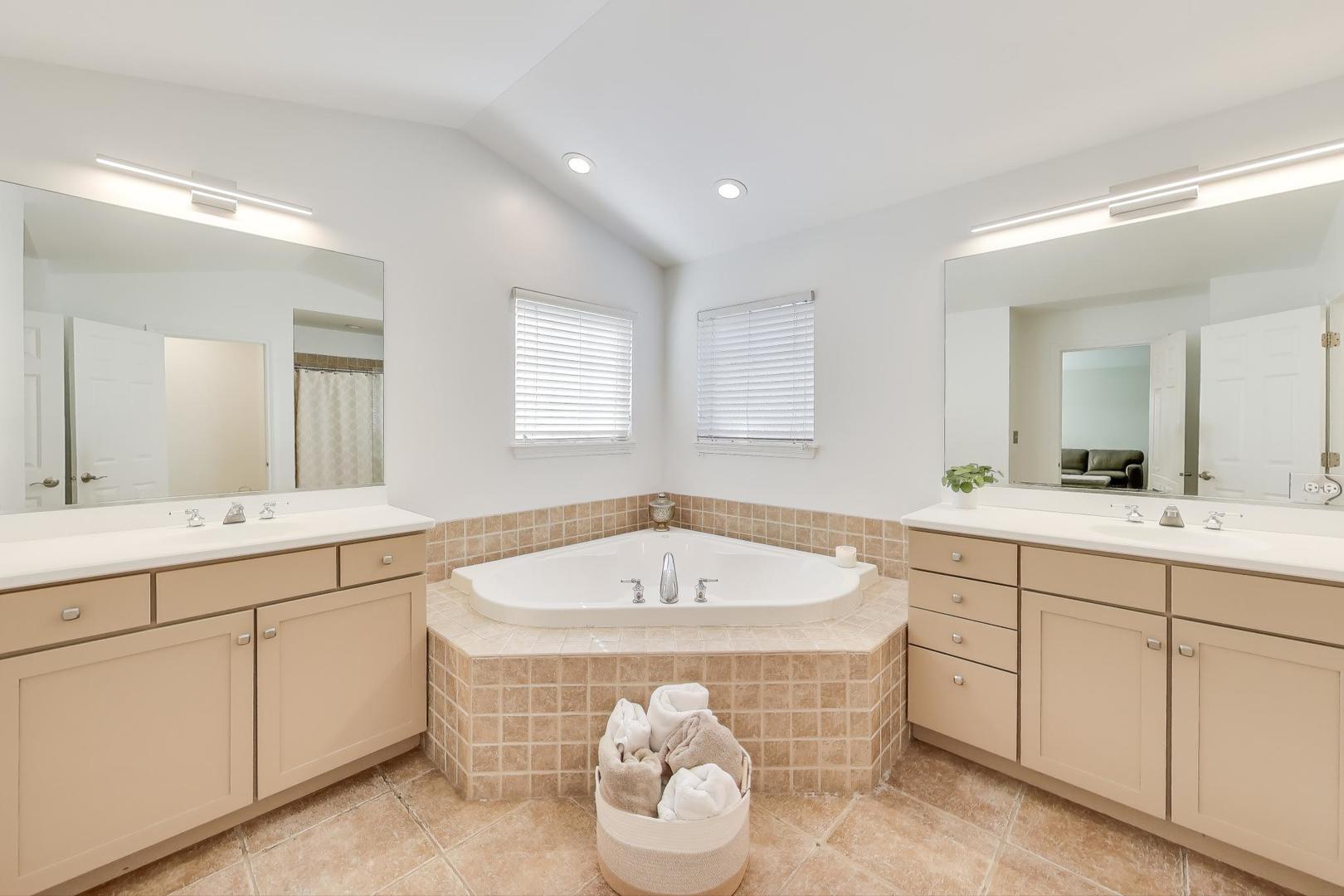 2531 Violet Street Glenview, IL 60026 - Photo 23 of 37
