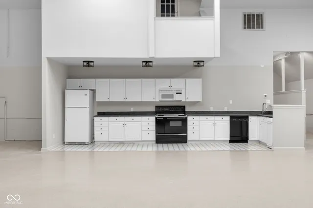 $2,400,000 | 3148 North Pennsylvania Street, Indianapolis, IN 46205