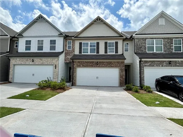 $333,660 | 3853 Billabong Trail, Unit 113, Gainesville, GA 30506