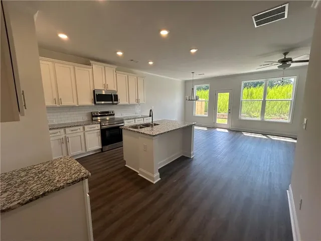 $333,660 | 3853 Billabong Trail, Unit 113, Gainesville, GA 30506