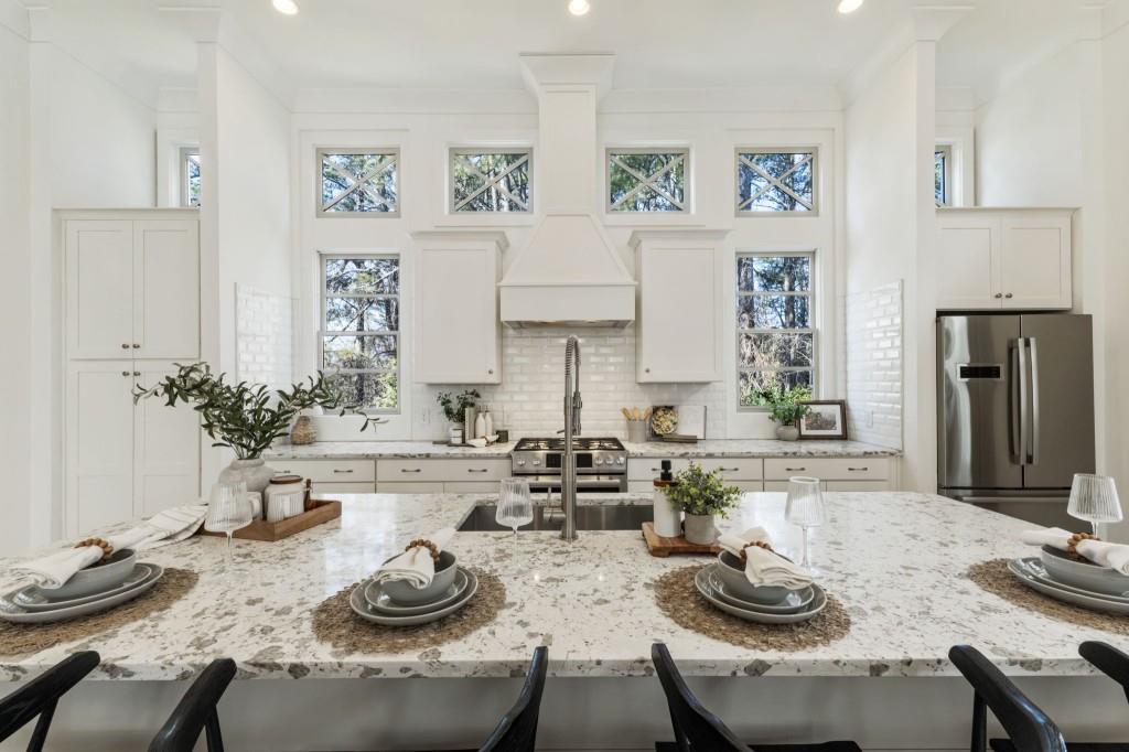 11640 Folia Circle Alpharetta, GA 30005 - Photo 2 of 54