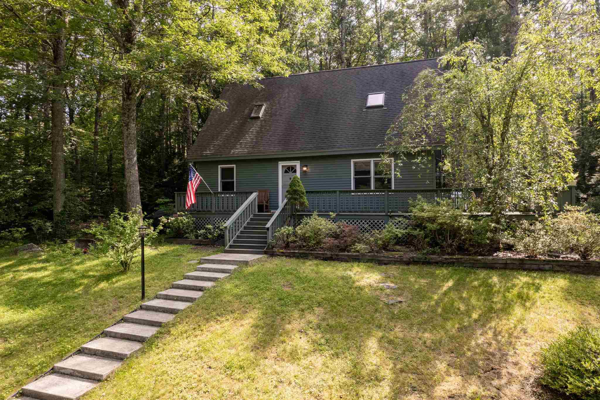 223 North Road Sandown, NH 03873 - Photo 2 of 36