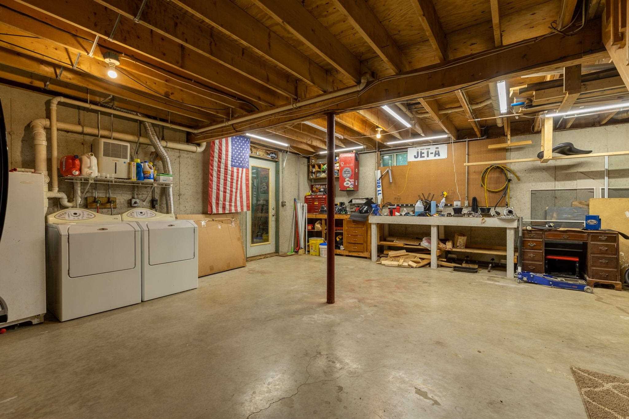223 North Road Sandown, NH 03873 - Photo 23 of 36