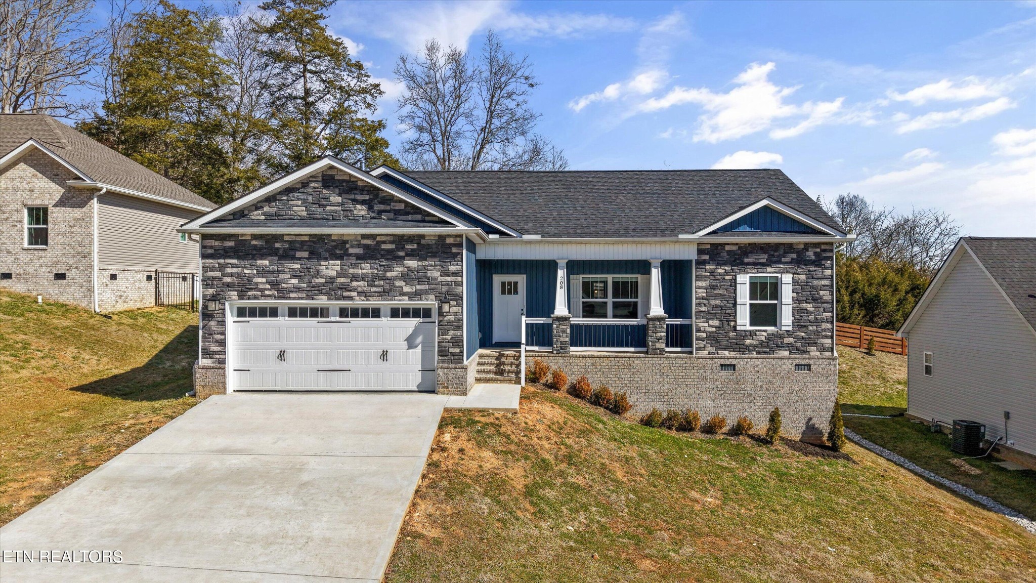 208 Daniel Morris Point Clinton, TN 37716 - Photo 1 of 32 Gallery Image 1