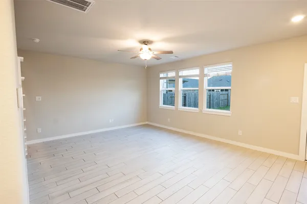 $2,490 | 17549 Rosette Grass Drive, Conroe, TX 77385