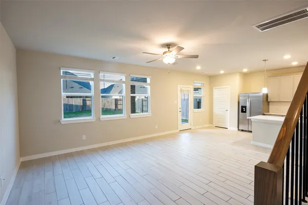 $2,490 | 17549 Rosette Grass Drive, Conroe, TX 77385