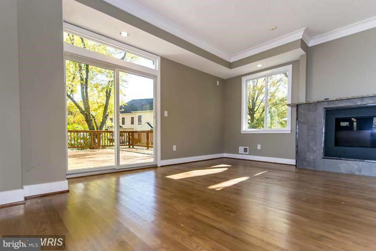 1803 Jamestown Road Alexandria, VA 22308 - Photo 7 of 14 Dining Room