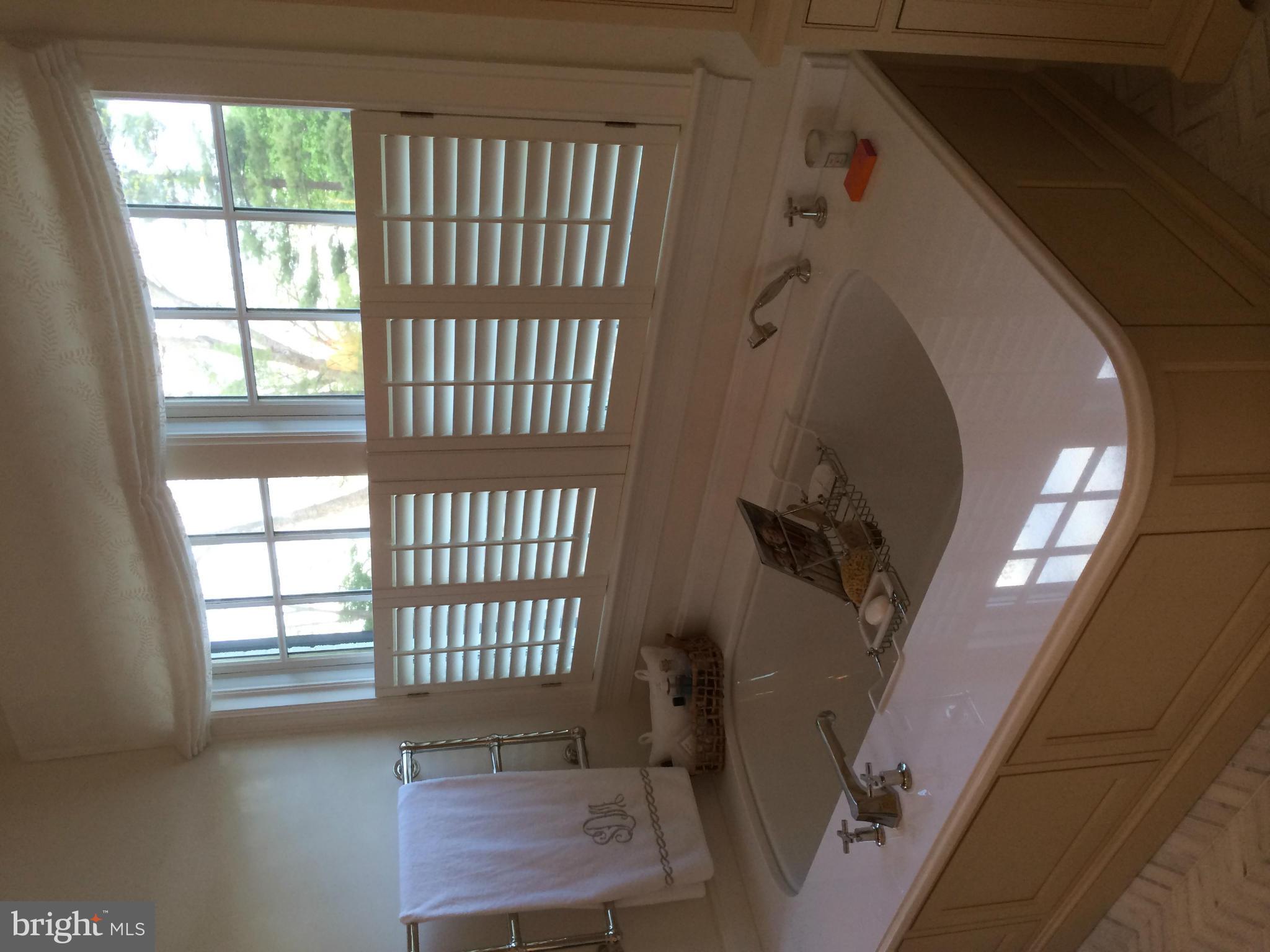 1803 Jamestown Road Alexandria, VA 22308 - Photo 9 of 14 View