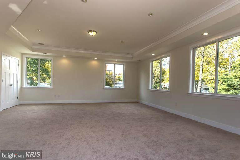 1803 Jamestown Road Alexandria, VA 22308 - Photo 10 of 14 Bedroom (Master)