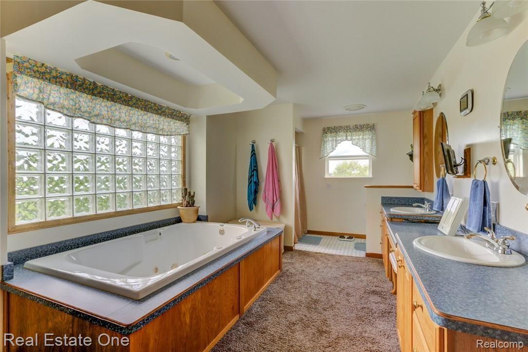 10039 Big Lake Road Clarkston, MI 48346 - Photo 22 of 52 Big Lake 36.jpg