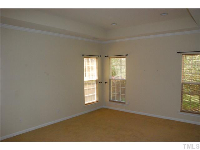 505 Thistlegate Trail Raleigh, NC 27610 - Photo 8 of 21 1st Floor Master, and Its large!