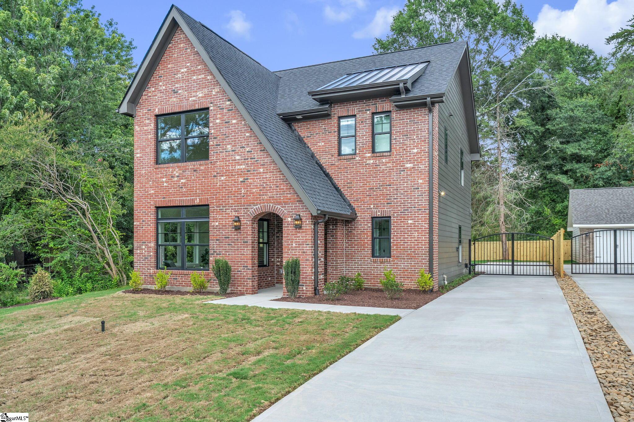 32 Tubbs Mountain Rd Extension Travelers Rest, SC 29690 - Photo 2 of 24 Gallery Image 2