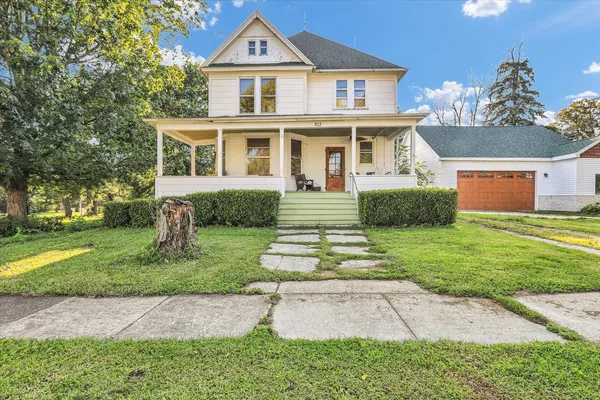 $198,000 | 213 North Hunt Street, Melvin, IL 60952