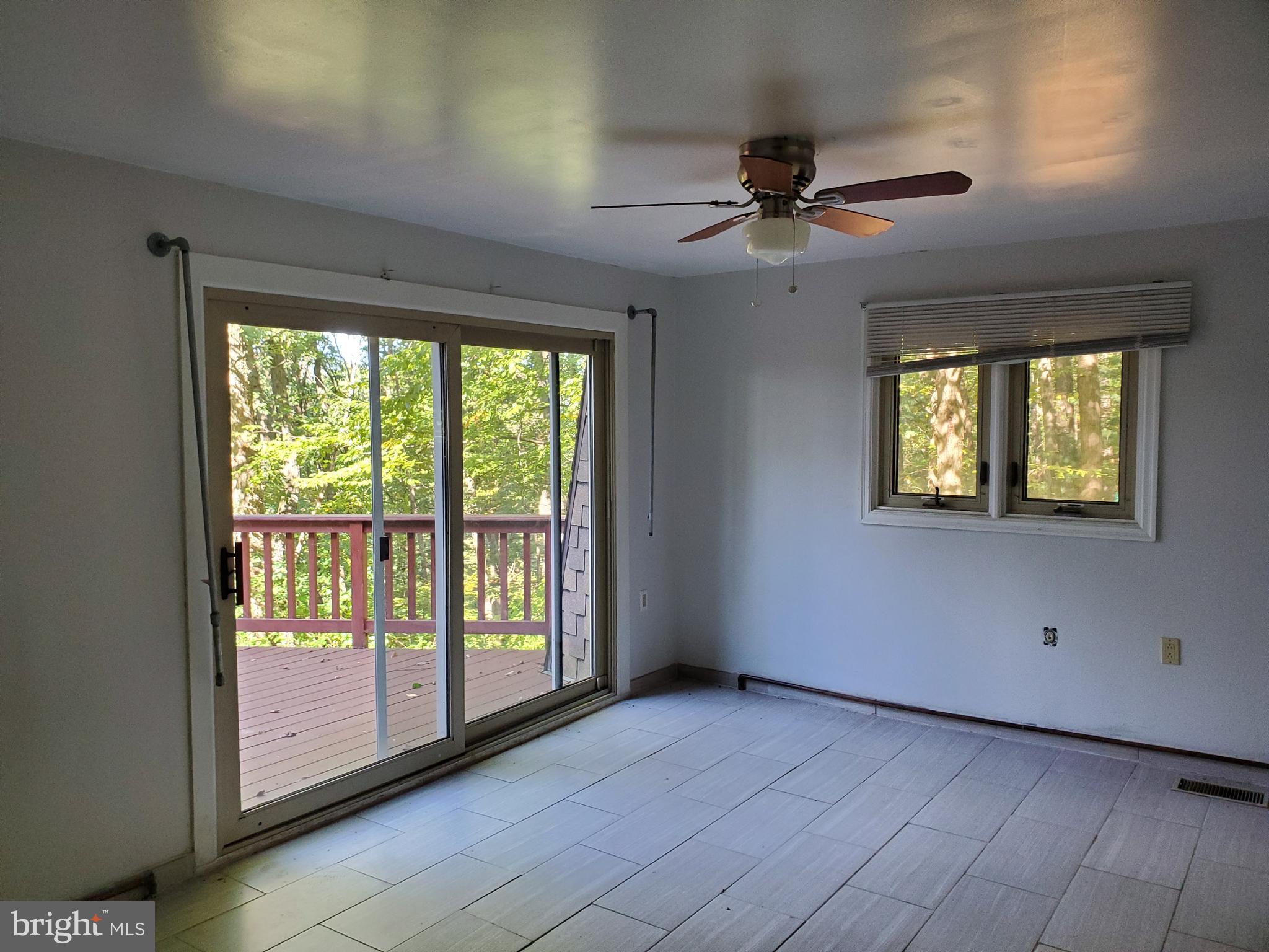 2210 Mockingbird Road Harrisburg, PA 17112 - Photo 15 of 22