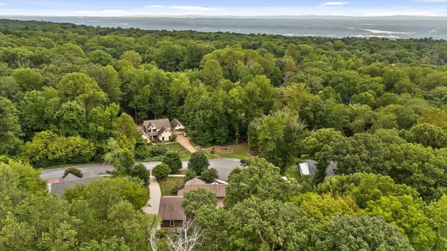 $1,450,000 | 714 Berry Spring Path, Signal Mountain, TN 37377