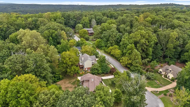 $1,450,000 | 714 Berry Spring Path, Signal Mountain, TN 37377