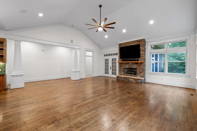 $1,450,000 | 714 Berry Spring Path, Signal Mountain, TN 37377