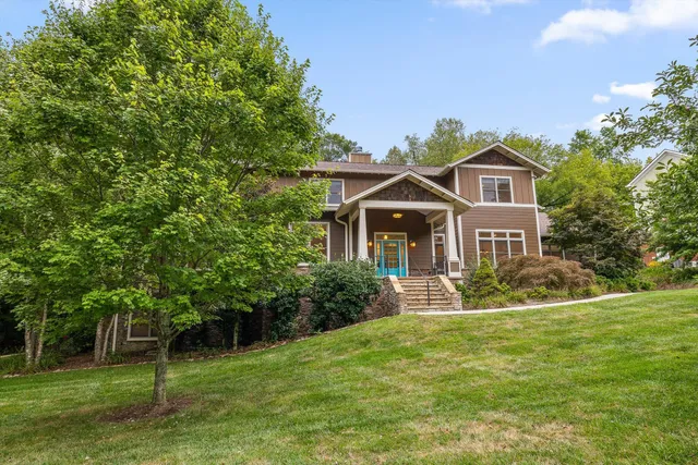 $1,450,000 | 714 Berry Spring Path, Signal Mountain, TN 37377