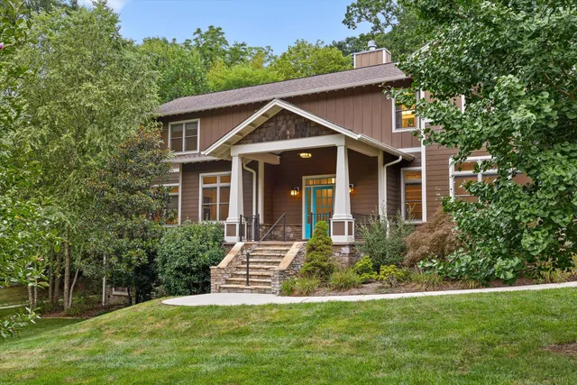 $1,450,000 | 714 Berry Spring Path, Signal Mountain, TN 37377
