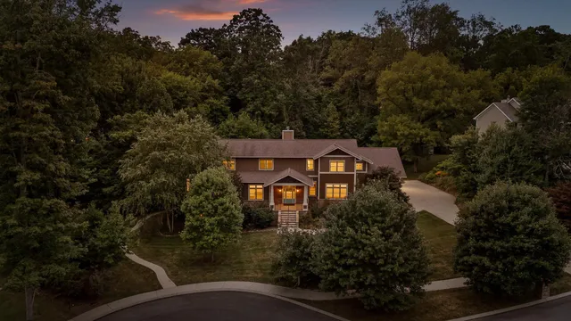 $1,450,000 | 714 Berry Spring Path, Signal Mountain, TN 37377