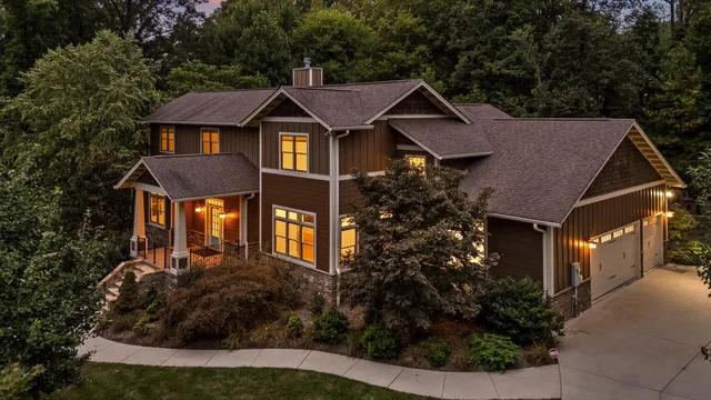 $1,450,000 | 714 Berry Spring Path, Signal Mountain, TN 37377