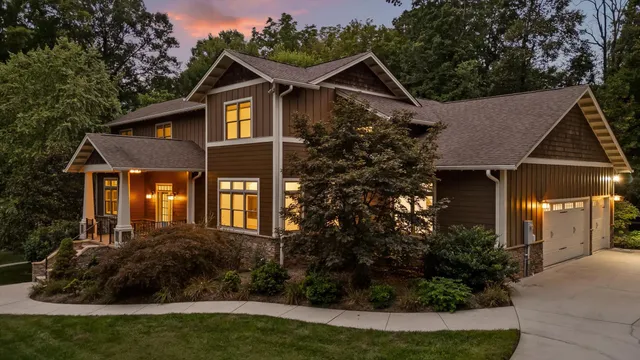 $1,450,000 | 714 Berry Spring Path, Signal Mountain, TN 37377