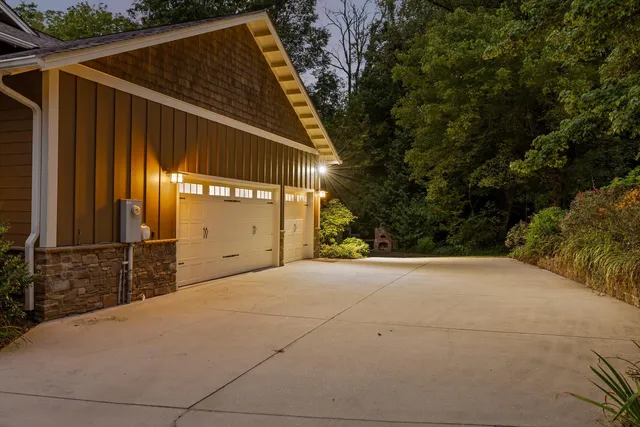 $1,450,000 | 714 Berry Spring Path, Signal Mountain, TN 37377