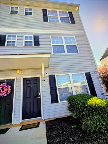 $2,600 | 220 Campus Drive, Unit H, Central, SC 29630