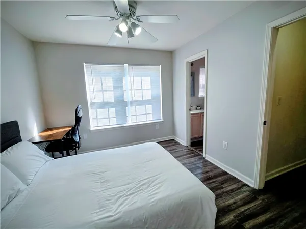 $2,500 | 220 Campus Drive, Unit H, Central, SC 29630