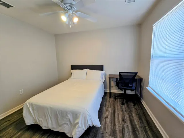 $2,600 | 220 Campus Drive, Unit H, Central, SC 29630
