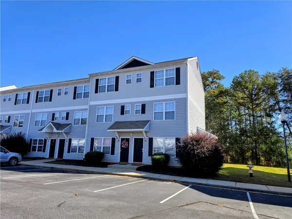 $2,500 | 220 Campus Drive, Unit H, Central, SC 29630
