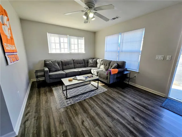 $2,600 | 220 Campus Drive, Unit H, Central, SC 29630