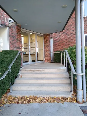 $2,950 | 14 Concord Avenue, Unit 316, Cambridge, MA 02138